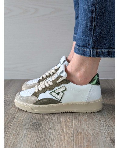 Venus 13 Kaki Venus 13 Kaki