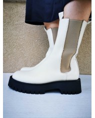 Carol bronze Carol bronze